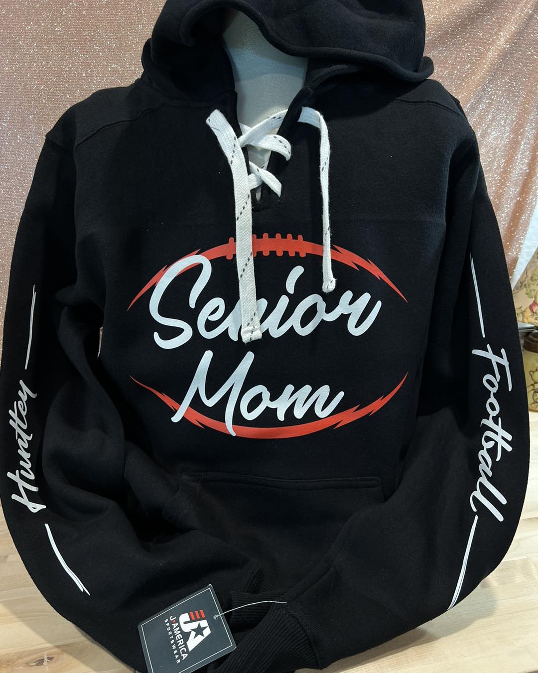 SENIOR MOM FOOTBALL