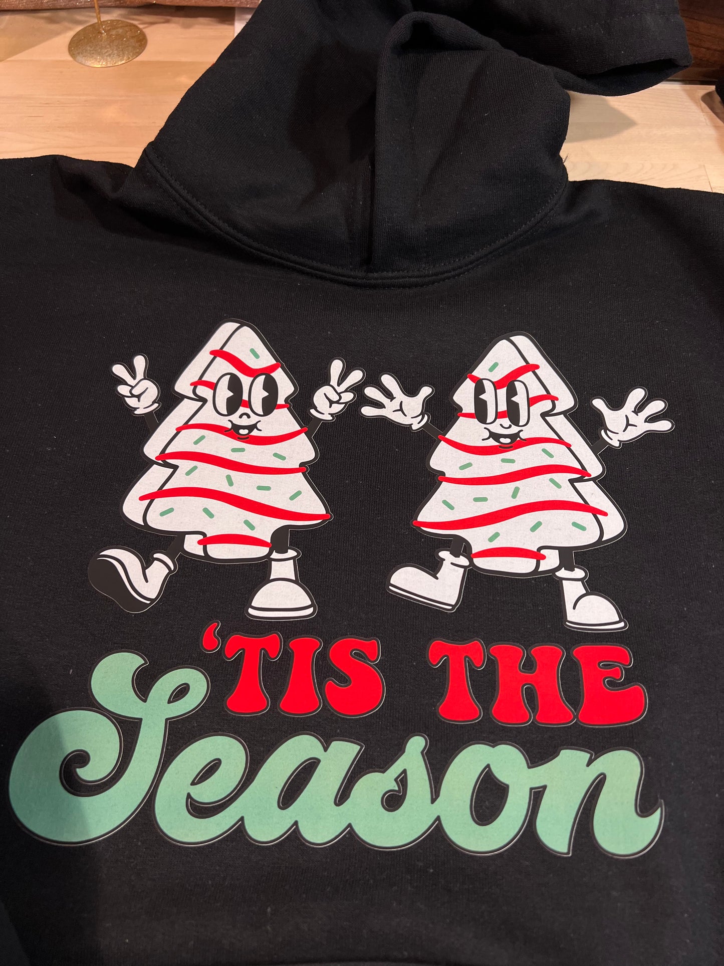 TIS THE SEASON WITH DANCING CAKES